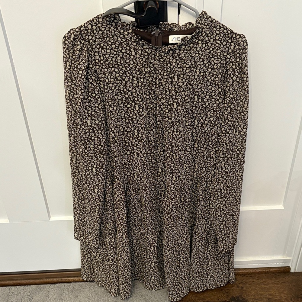 She + Sky Brown and White Floral Dress